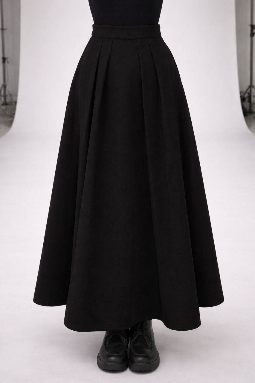 Elegant Women’s Maxi Skirt