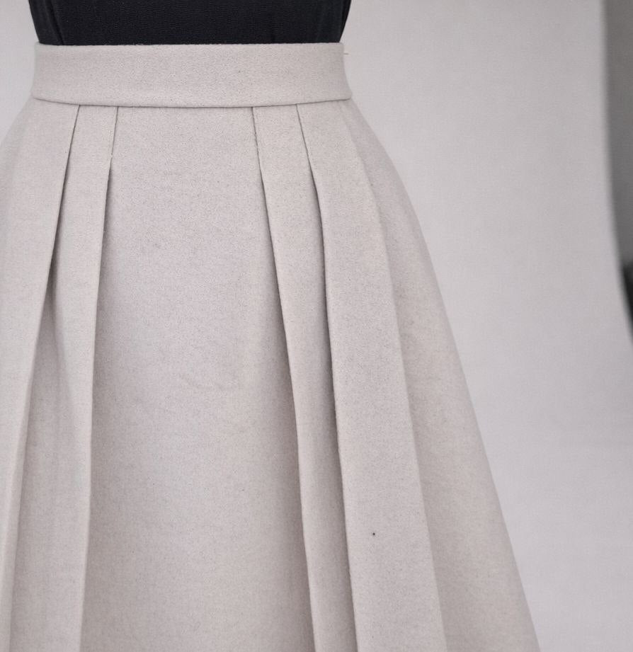 Elegant Women’s Maxi Skirt